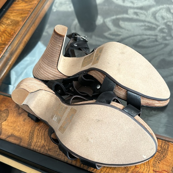 Envy soft leather open toe heeled sandals - Picture 3 of 4